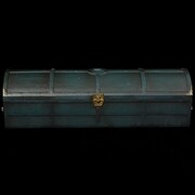 「TVアニメ ジョジョの奇妙な冒険 スターダストクルセイダース DIO棺桶型アクセサリーボックス 海底カラーver.」(c)荒木飛呂彦&LUCKY LAND COMMUNICATIONS/集英社・ジョジョの奇妙な冒険SC製作委員会