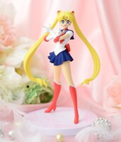 「美少女戦士セーラームーン Girls Memories figure of SAILOR MOON」、全高約16cm。(c)武内直子・PNP・東映アニメーション (c)Naoko Takeuchi