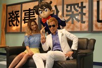 オープニングセレモニーの様子。水沢アリーとじゅんいちダビッドソンが登場した。