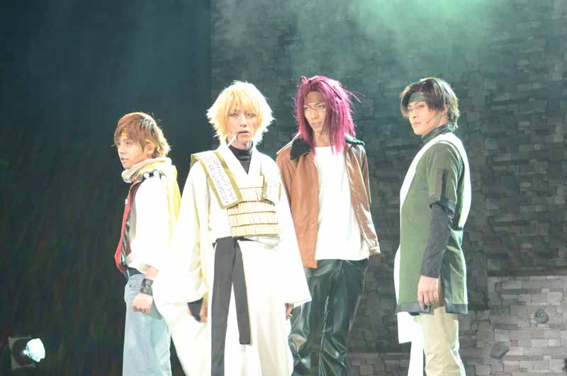 「最遊記歌劇伝―God Child―」より、三蔵法師、孫悟空、沙悟浄、猪八戒の4人。(c)峰倉かずや・一迅社／最遊記歌劇伝公司 2014