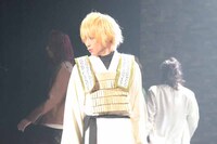 「最遊記歌劇伝―God Child―」の一幕。(c)峰倉かずや・一迅社／最遊記歌劇伝公司 2014