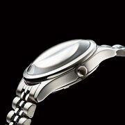 「トラファルガー・ロー TIME SHAMBLES オフィシャルライセンスウォッチ」(c)尾田栄一郎／集英社・フジテレビ・東映アニメーション