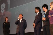 ウディネ・ファーイースト映画祭で受賞の挨拶をする監督の武内英樹。(c)2014「テルマエ・ロマエII」製作委員会