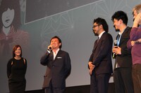 ウディネ・ファーイースト映画祭で受賞の挨拶をする監督の武内英樹。(c)2014「テルマエ・ロマエII」製作委員会