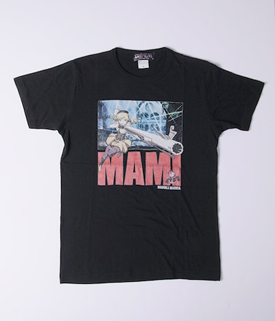 「劇場版 魔法少女まどか☆マギカ［新編］ 叛逆の物語 グラフィックTシャツ『マミVer.』」のブラック。(c)Magica Quartet／Aniplex・Madoka Movie Project Rebellion