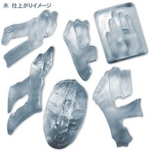 作成された氷のイメージ。(c)荒木飛呂彦/集英社・ジョジョの奇妙な冒険製作委員会 (c)荒木飛呂彦＆LUCKY LAND COMMUNICATIONS/集英社・ジョジョの奇妙な冒険SC製作委員会