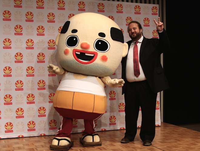 「第15回 Japan Expo」のプレス発表会に出席したちっちゃいおっさんと、トマ・シルデ。