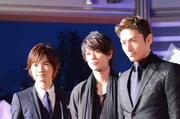 （左から）神木隆之介、佐藤健、伊勢谷友介。