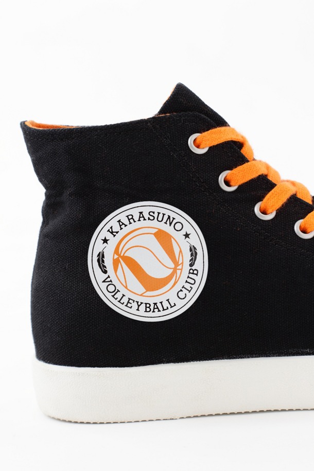 「ハイキュー!! 烏野高校ユニフォームモデルスニーカー」(c)古舘春一／集英社・「ハイキュー!!」製作委員会・MBS