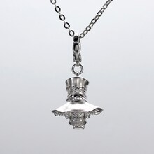 「羊」チャーム (c)御巫桃也/一迅社・カーニヴァル製作委員会