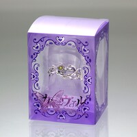 「ドルンキステ リング」に付く特典オリジナルジュエリーBOX。 (c)御巫桃也/一迅社・カーニヴァル製作委員会