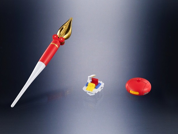 3体のメカ。左からカブラペントライデント、タイムマシン型メカ、ベレー帽型メカ。 (c)Fujiko Pro