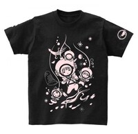 須藤真澄のTシャツ「海底」。