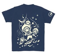 須藤真澄のTシャツ「海底」。
