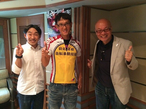 左から石井正則、渡辺航、疋田智。