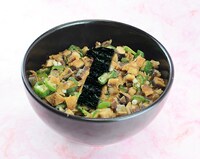 「黒尾のサンマ丼」(c)古舘春一／集英社・「ハイキュー!!」製作委員会・MBS
