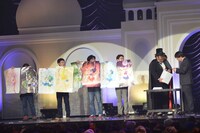 プレゼント抽選会の様子。