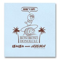 「ぼのぼのmeetsALOHA アロハTシャツ」より「SURF’S UP！」のデザイン。