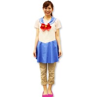 「なりきりエプロン セーラームーンVer.」の着用イメージ。(C)Naoko Takeuchi (C)武内直子・PNP・東映アニメーション