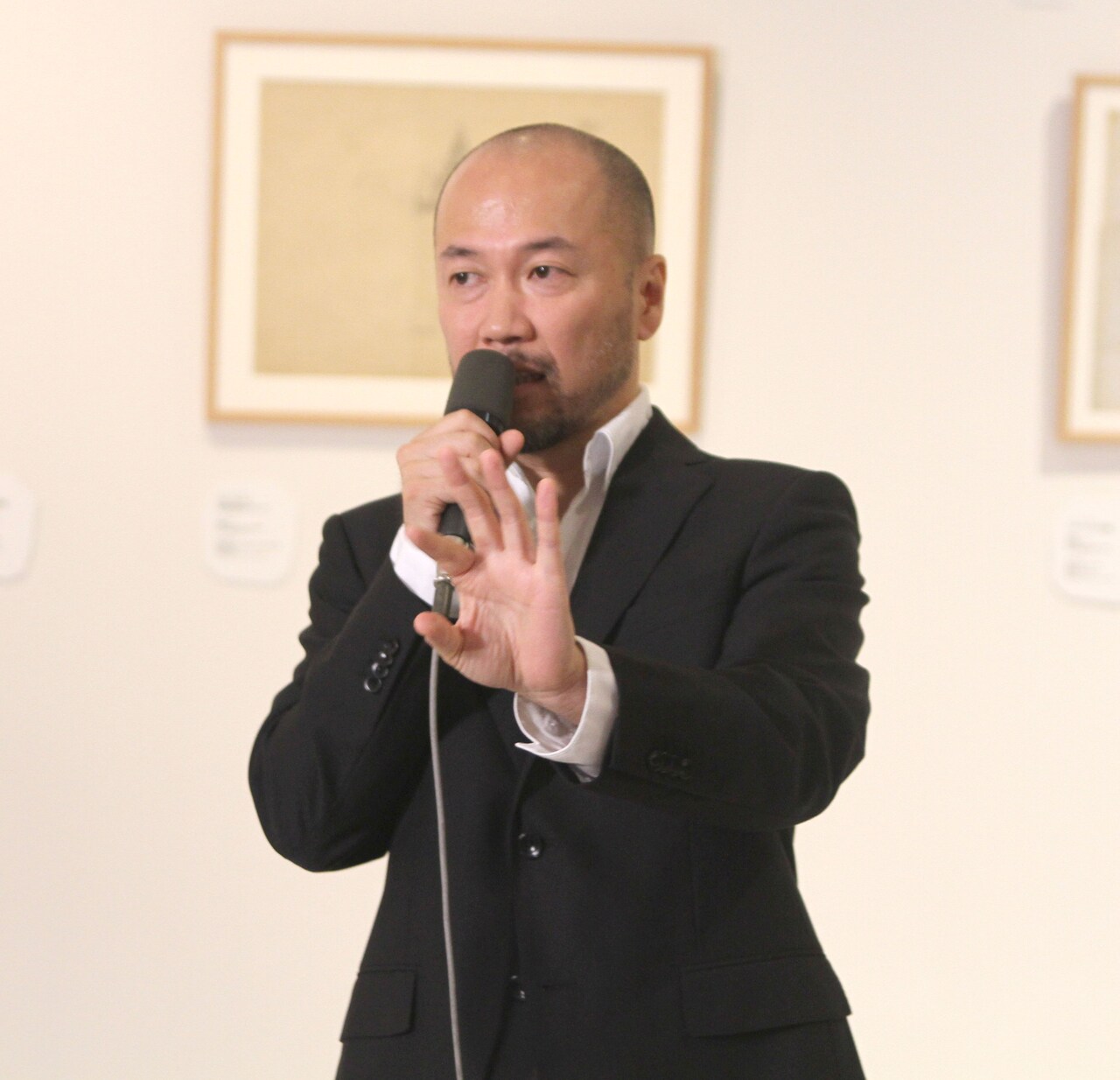 内覧会に登場した井上雄彦。