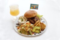 「ハワイアンドラバーガーパレット ドリンク付き」(c)Fujiko-Pro