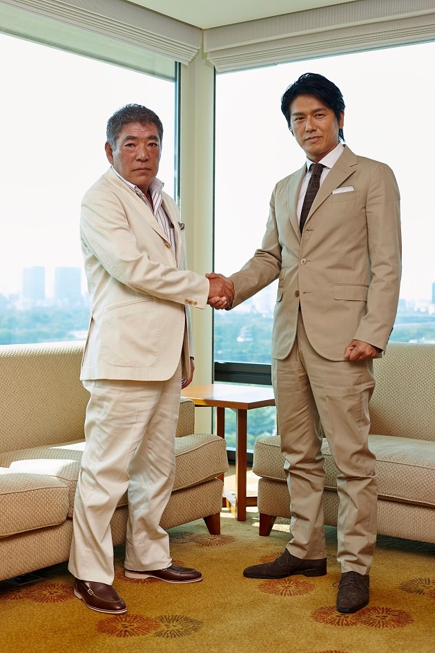 左から本宮ひろ志、高橋克典。
