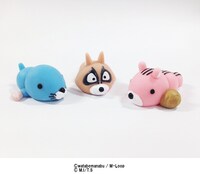 「ぼのぼのフェア」に合わせて、7月26日から先行販売される「『ぼのぼの』×『もにまるず』」3種。(c)watabemanabu / M-Loop (c)M.I/T.S