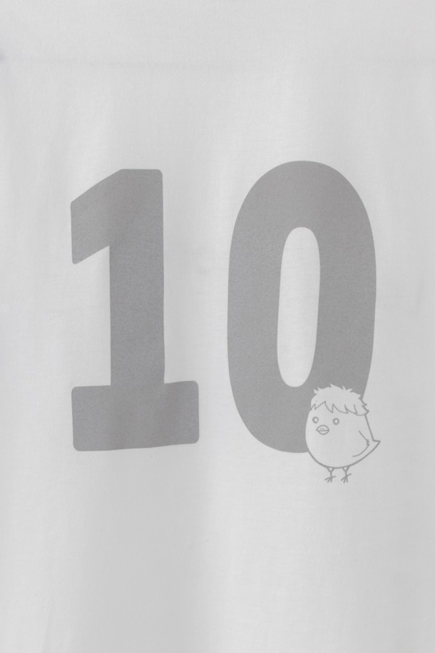 「ハイキュー!!xMANGART BEAMS T 日向翔陽モデル」(c)古舘春一／集英社・「ハイキュー!!」製作委員会・MBS