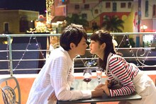 「イタズラなKiss2～Love in OKINAWA」の場面写真。(c)多田かおる／ミナトプロ・エムズ (c)「イタズラなＫｉｓｓ２～Love in TOKYO」製作委員会