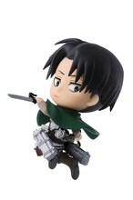 C賞「ハンジ＆リヴァイ ちびきゅんキャラセット」のリヴァイ。(c)諫山創・講談社/「進撃の巨人」製作委員会