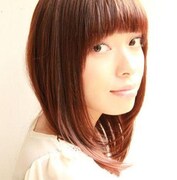 舞台に出演する工藤真由。