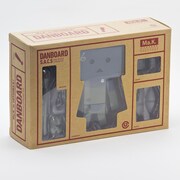 「よつばと！マシーネンダンボー #001 S.A.F.S.」(c)KIYOHIKO AZUMA/YOTUBA SUTAZIO(c)Kow Yokoyama 2014