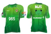 白井黒子モデルのコラボユニフォーム。(C)鎌池和馬/冬川基/アスキー・メディアワークス/PROJECT-RAILGUN S (C)TOKYO VERDY