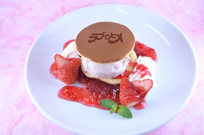 弱ペダカフェ、総北＆箱学の校章ラテアートも