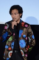 相楽左之助役の青木崇高。