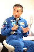 宇宙飛行士の若田光一。