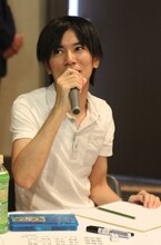 「別マガ感謝祭2014」に参加した諫山創。