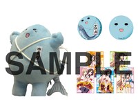 「普通の女子校生が【ろこどる】やってみた。」魚心くん缶バッジのこれとそれ…あと、ぬいぐるみと流川ガールズのポストカード