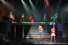 ミュージカル「美少女戦士セーラームーン ～Petite Etrangere～」公開舞台稽古の様子。