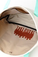 トートバッグの「青葉城西高校モデル」。(c)古舘春一/集英社・「ハイキュー!!」製作委員会・MBS