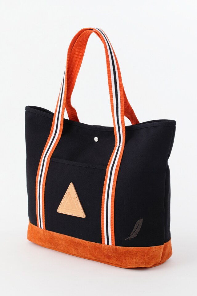 トートバッグの「烏野高校モデル」。(c)古舘春一/集英社・「ハイキュー!!」製作委員会・MBS