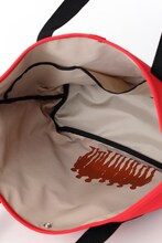 トートバッグの「音駒高校モデル」。(c)古舘春一/集英社・「ハイキュー!!」製作委員会・MBS