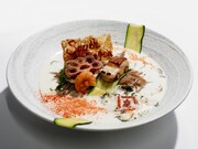 麺や而今にて販売される、ぐっさんをイメージしたラーメン。