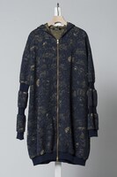 「夢いっぱいラメジャガード」2万2680円。