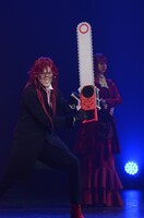 「ミュージカル『黒執事』―地に燃えるリコリス―」より、グレル・サトクリフ。