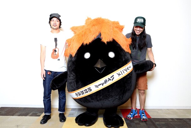 tacicaの2人とヒナガラス。