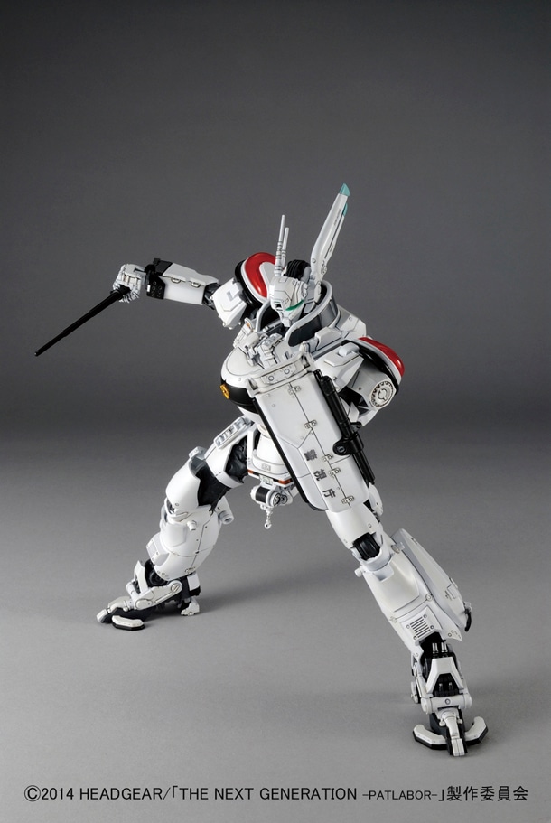 プラモデル「1/48 98式AVイングラム」の武装はリボルバーカノンほか、電磁警棒も用意されている。(c)2014 HEADGEAR/「THE NEXT GENERATION -PATLABOR-」製作委員会