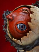 「Skull Knight & Beherit ブラウンアイ・バージョン」(c)三浦建太郎(スタジオ我画)/白泉社