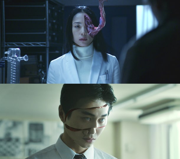 写真上段が深津絵里演じる田宮、下段が東出昌大演じる島田。