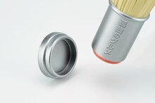 「今、何腹だ？箸立ておみくじ」は底のキャップを外すとスタンプになっている。(c)2014久住昌之・谷口ジロー・fusousha/テレビ東京